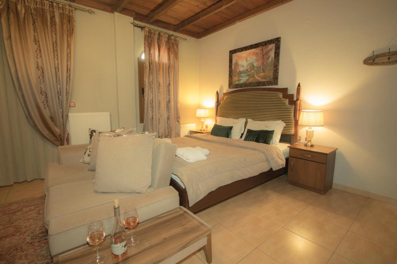 Morfeas Guesthouse Káto Loutrákion 외부 사진