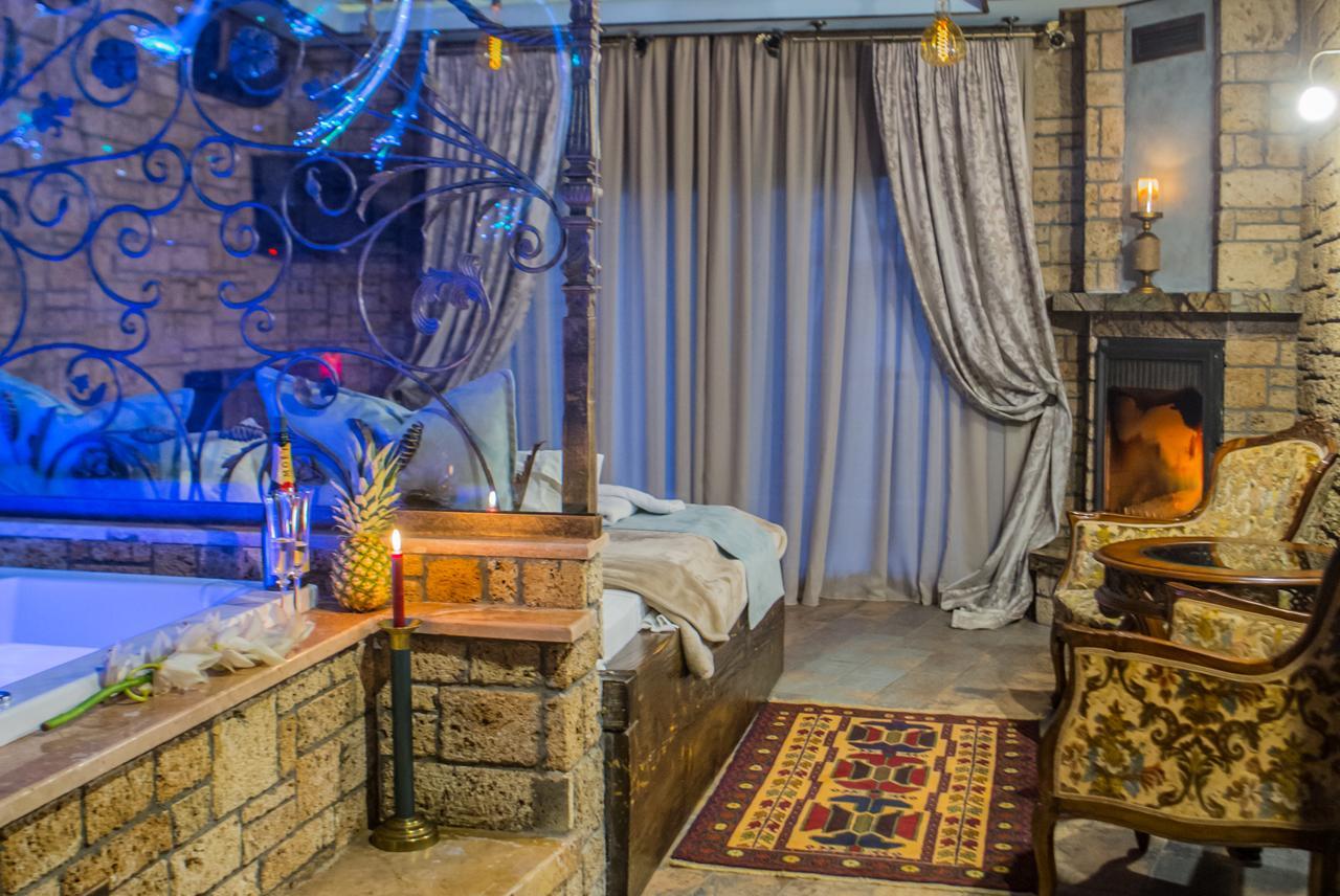 Morfeas Guesthouse Káto Loutrákion 외부 사진